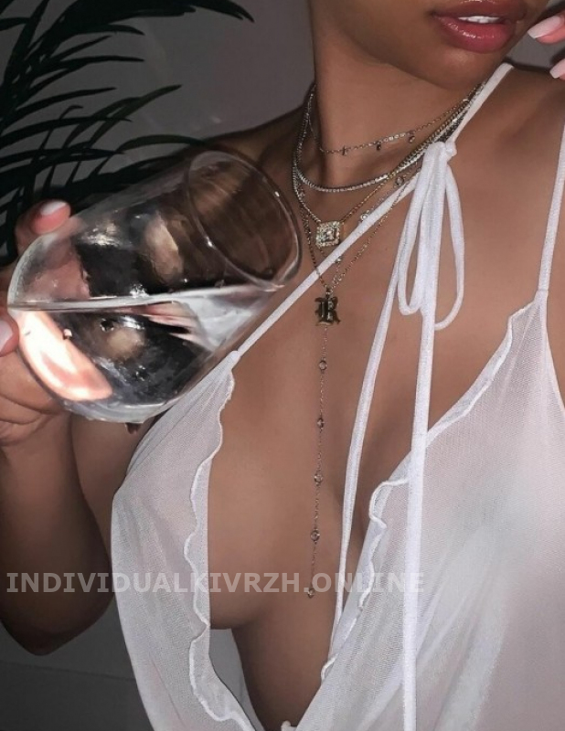   , , +7 (993) 952-7502